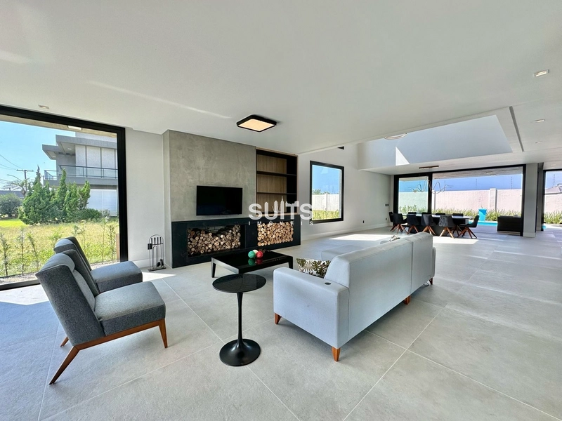 Excelente sobrado à venda no cond. beira mar Costa Serena: 3ª foto da galeria de imagens do imóvel