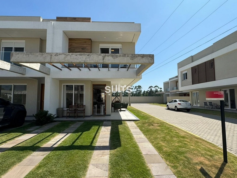 Excelente sobrado de esquina no condomínio Murano Resort