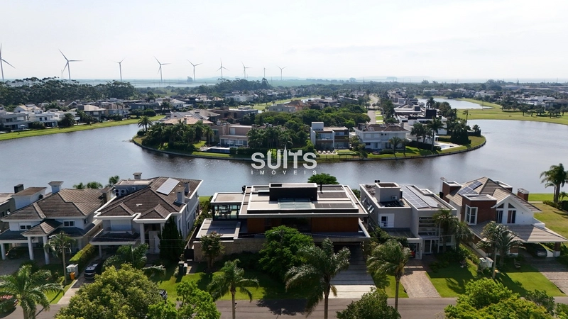 Mansão com 02 terrenos na beira do lago no cond. Bosques de Atlântida: 5ª foto da galeria de imagens do imóvel