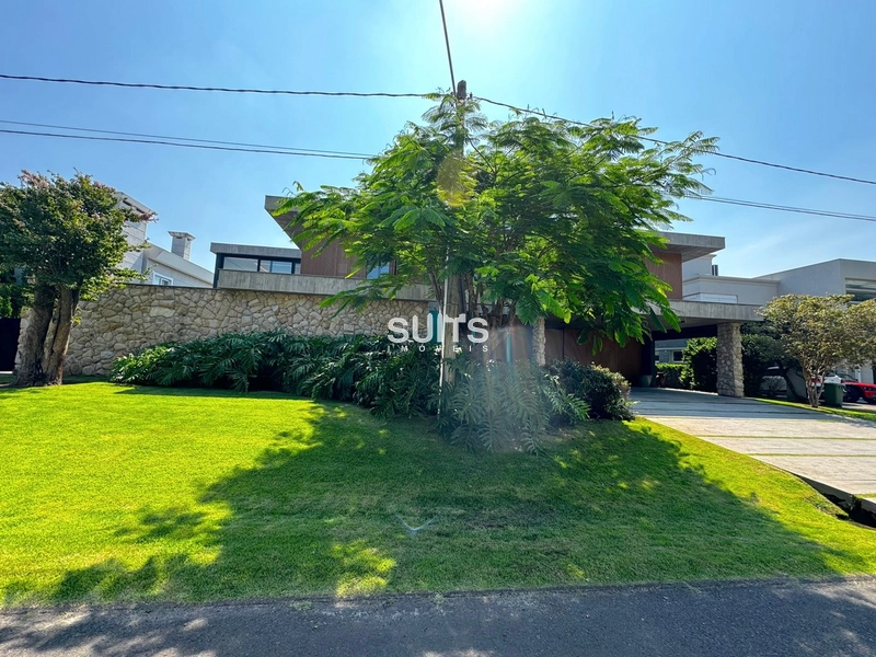 Mansão com 02 terrenos na beira do lago no cond. Bosques de Atlântida: 3ª foto da galeria de imagens do imóvel