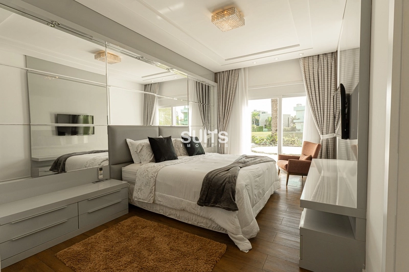 Mansão com 02 terrenos na beira do lago no condomínio Enseada: 27ª foto da galeria de imagens do imóvel