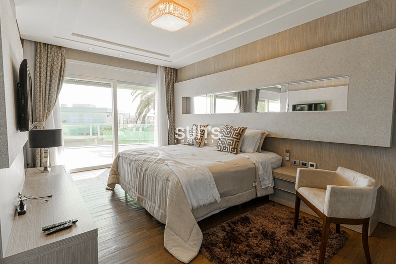 Mansão com 02 terrenos na beira do lago no condomínio Enseada: 46ª foto da galeria de imagens do imóvel