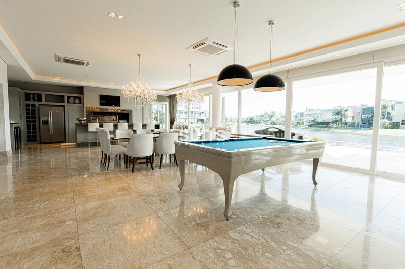 Mansão com 02 terrenos na beira do lago no condomínio Enseada: 16ª foto da galeria de imagens do imóvel