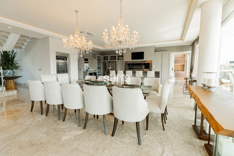 Mansão com 02 terrenos na beira do lago no condomínio Enseada: 15ª foto da galeria de imagens do imóvel