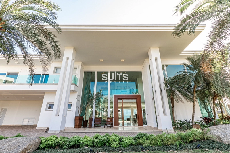 Mansão com 02 terrenos na beira do lago no condomínio Enseada: 5ª foto da galeria de imagens do imóvel