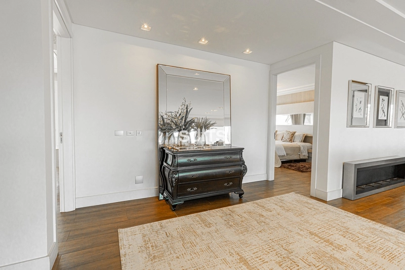 Mansão com 02 terrenos na beira do lago no condomínio Enseada: 45ª foto da galeria de imagens do imóvel