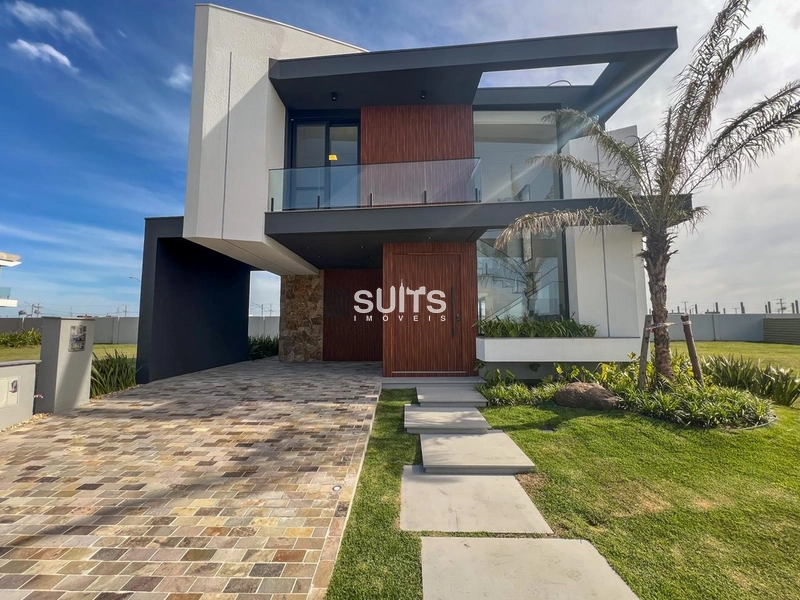 Belíssimo sobrado no condomínio Amare Home Resort