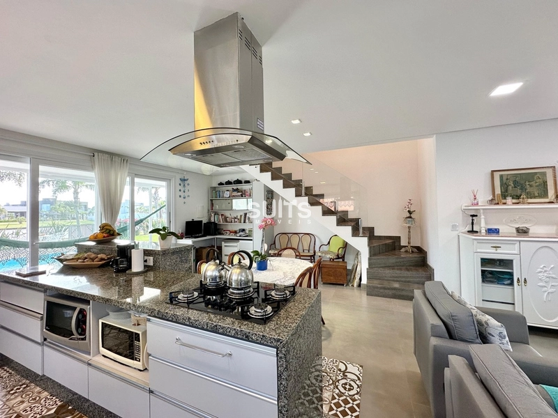 Oportunidade beira lago no condomínio Quintas do Lago!: 17ª foto da galeria de imagens do imóvel