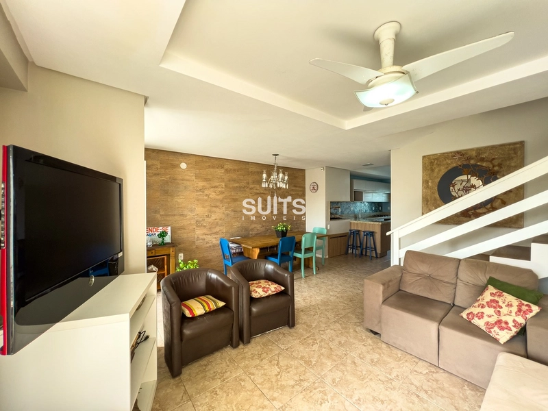 Ótimo sobrado próximo ao mar no Centro de Xangri-Lá: 4ª foto da galeria de imagens do imóvel