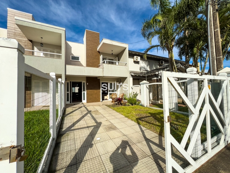 Ótimo sobrado próximo ao mar no Centro de Xangri-Lá: 2ª foto da galeria de imagens do imóvel