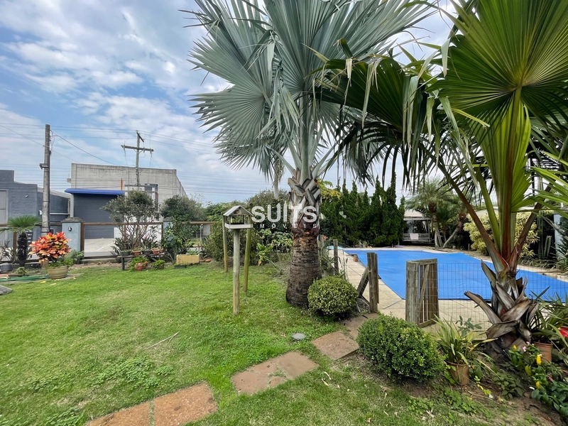 Excelente Sobrado à venda em Xangri-lá, região de moradores e comércio: 5ª foto da galeria de imagens do imóvel