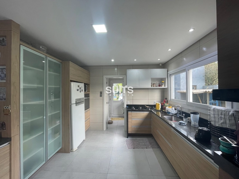 Excelente Sobrado à venda em Xangri-lá, região de moradores e comércio: 21ª foto da galeria de imagens do imóvel