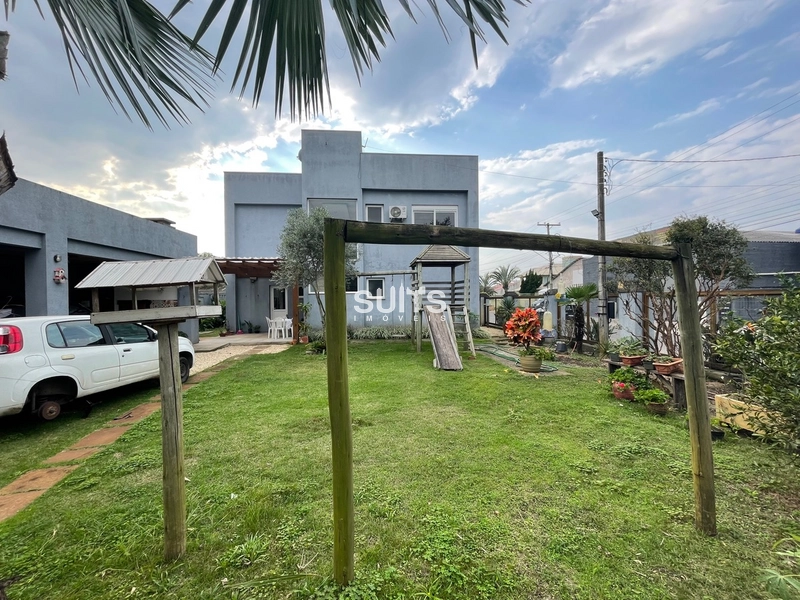 Excelente Sobrado à venda em Xangri-lá, região de moradores e comércio: 6ª foto da galeria de imagens do imóvel