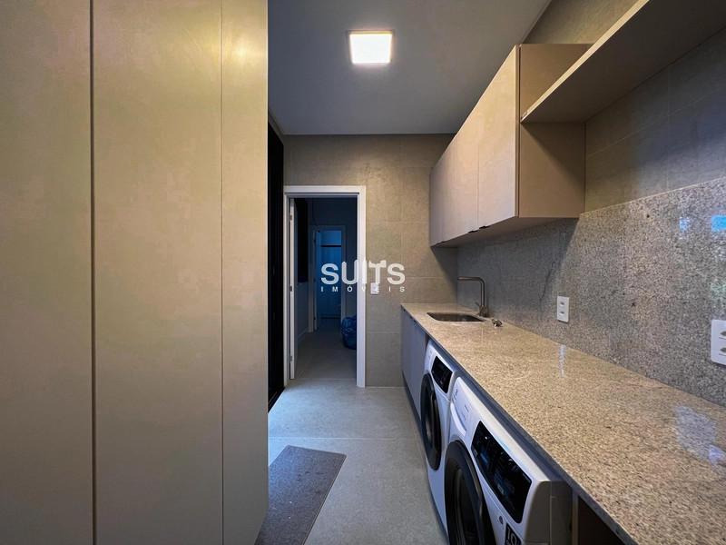 Sobrado novo com vista para a extensão do lago no Condomínio Enseada: 30ª foto da galeria de imagens do imóvel