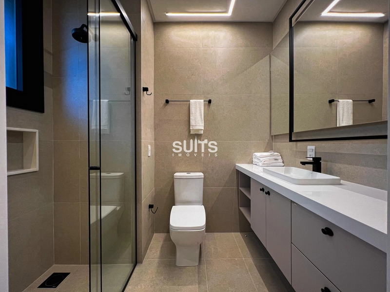 Sobrado novo com vista para a extensão do lago no Condomínio Enseada: 35ª foto da galeria de imagens do imóvel