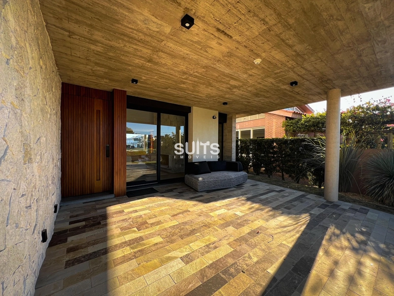 Sobrado novo com vista para a extensão do lago no Condomínio Enseada: 5ª foto da galeria de imagens do imóvel