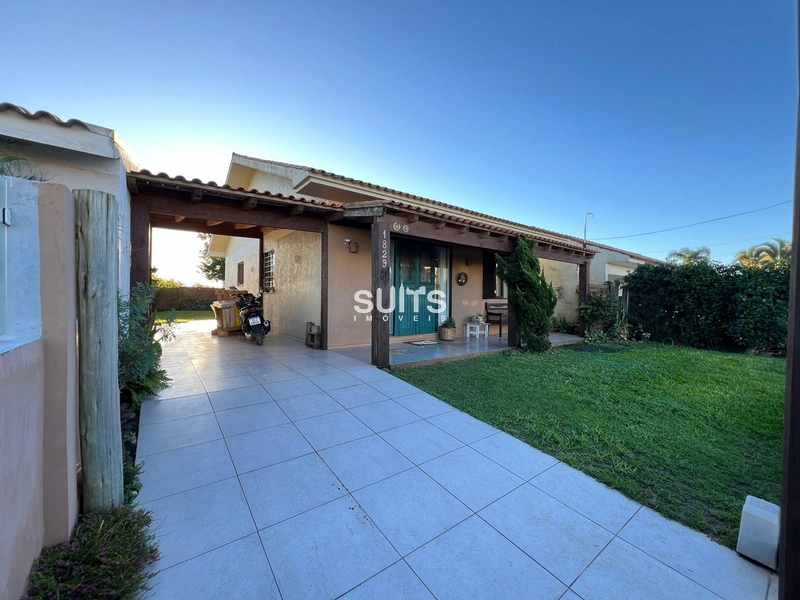 Casa à venda no centro de Xangri-lá!: 3ª foto da galeria de imagens do imóvel