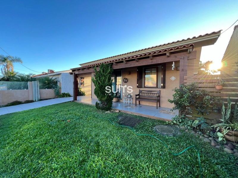 Casa à venda no centro de Xangri-lá!: 1ª foto da galeria de imagens do imóvel