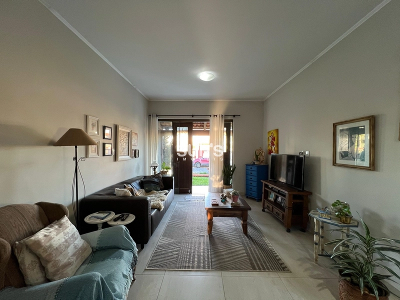 Casa à venda no centro de Xangri-lá!: 7ª foto da galeria de imagens do imóvel