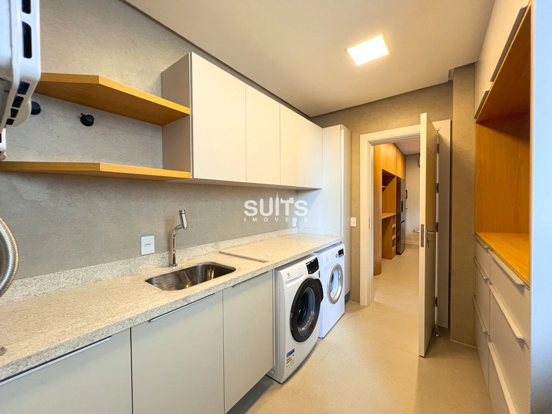 Incrível sobrado beira lago à venda no condomínio Enseada: 23ª foto da galeria de imagens do imóvel