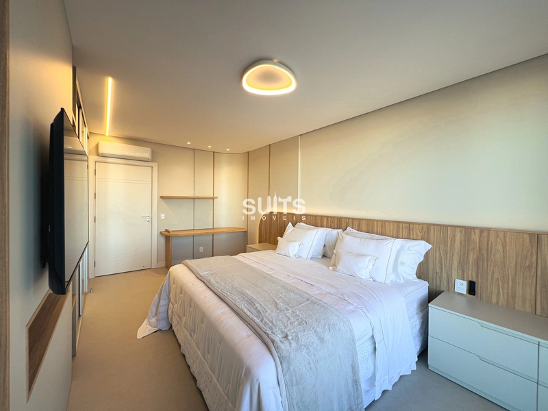 Incrível sobrado beira lago à venda no condomínio Enseada: 67ª foto da galeria de imagens do imóvel