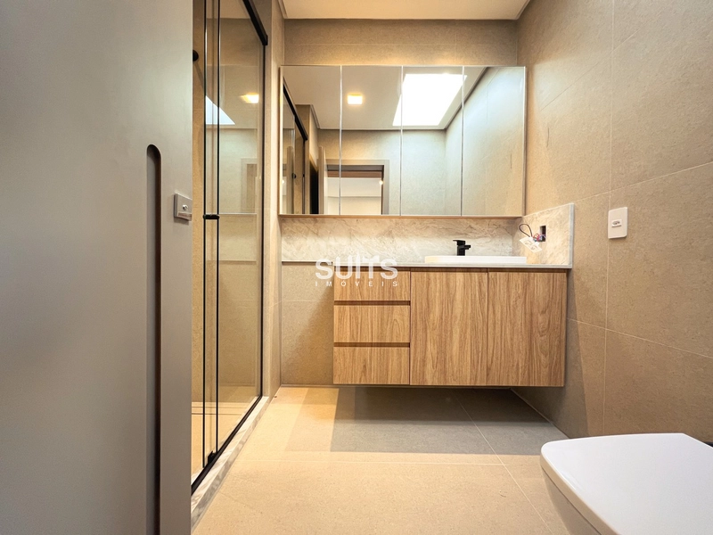 Incrível sobrado beira lago à venda no condomínio Enseada: 73ª foto da galeria de imagens do imóvel