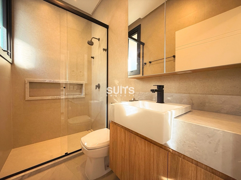 Incrível sobrado beira lago à venda no condomínio Enseada: 46ª foto da galeria de imagens do imóvel