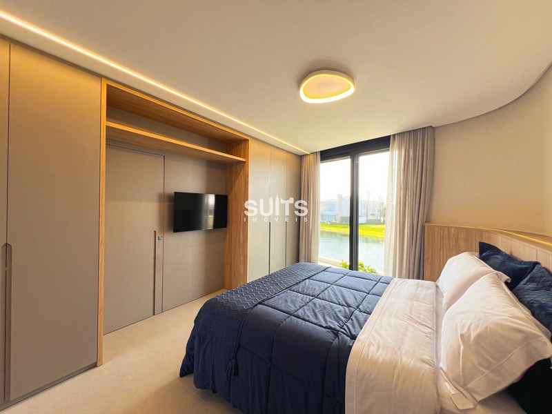 Incrível sobrado beira lago à venda no condomínio Enseada: 71ª foto da galeria de imagens do imóvel