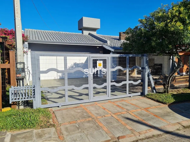 Casa à venda no centro de Xangri-lá!: 1ª foto da galeria de imagens do imóvel