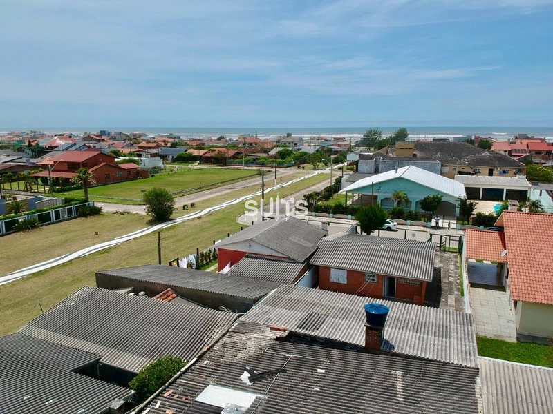 Casa térrea a poucas quadras do mar, à venda!: 3ª foto da galeria de imagens do imóvel