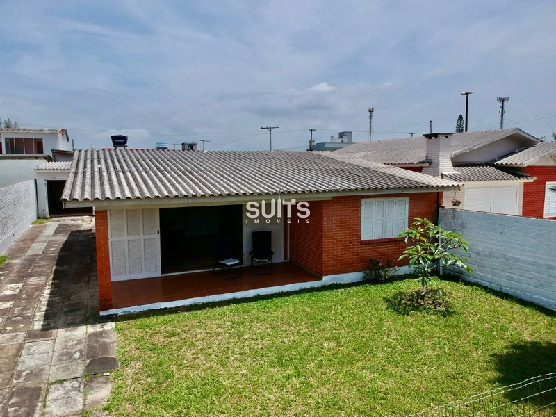 Casa térrea a poucas quadras do mar, à venda!: 8ª foto da galeria de imagens do imóvel