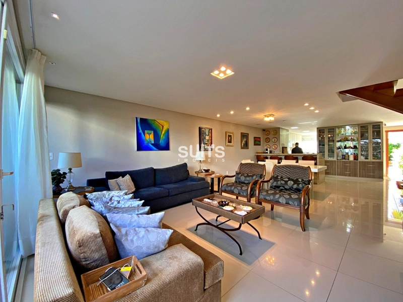 Excelente sobrado no condomínio beira mar Solanas em Atlântida