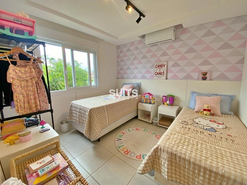 Sobrado à venda na praia de Rainha do Mar, a poucas quadras do mar!: 13ª foto da galeria de imagens do imóvel