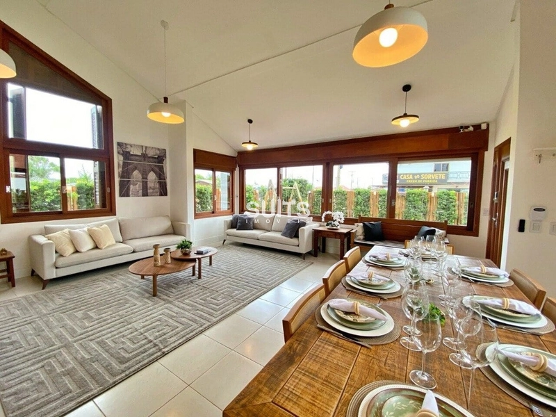 Sobrado à venda na praia de Rainha do Mar, a poucas quadras do mar!: 4ª foto da galeria de imagens do imóvel