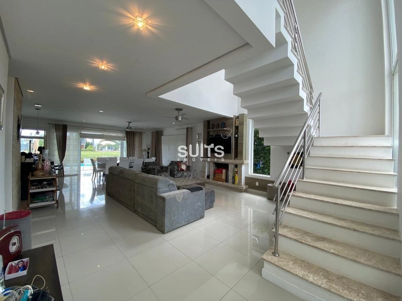 Sobrado beira lago à venda no condomínio Ventura!: 8ª foto da galeria de imagens do imóvel