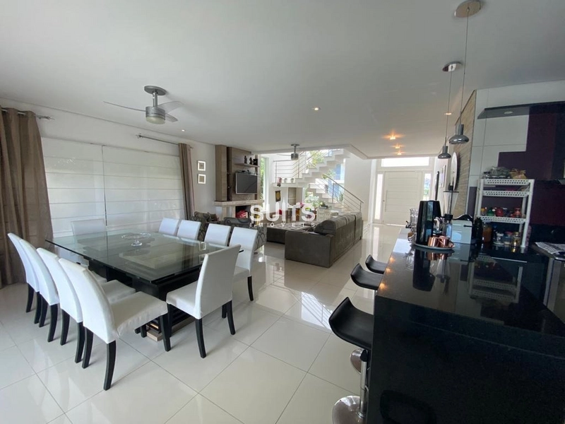 Sobrado beira lago à venda no condomínio Ventura!: 10ª foto da galeria de imagens do imóvel