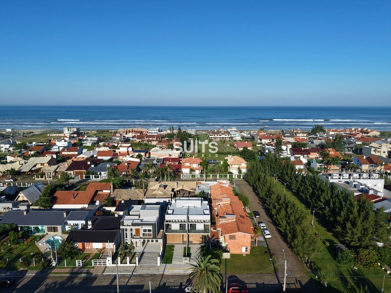 Excelente duplex à venda no Centro da praia de Xangri-Lá: 2ª foto da galeria de imagens do imóvel