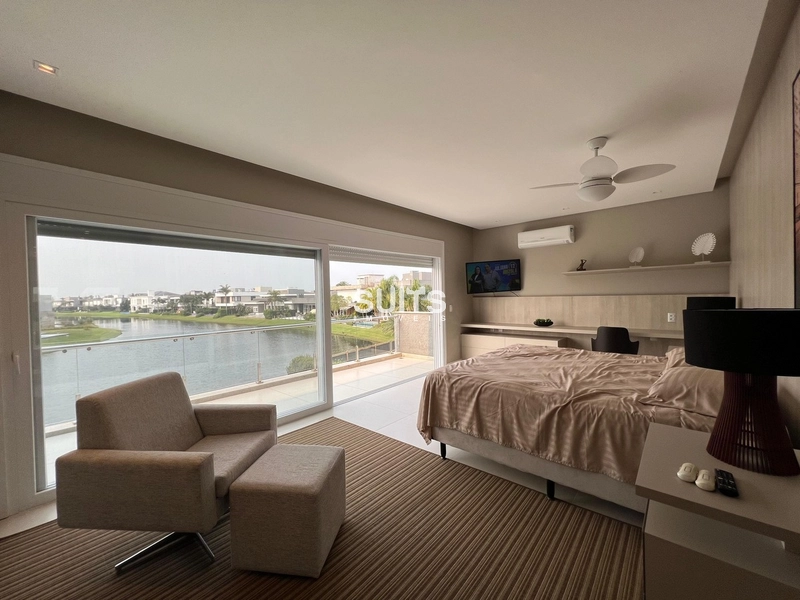 Excelente sobrado beira lago no Condomínio Enseada: 17ª foto da galeria de imagens do imóvel