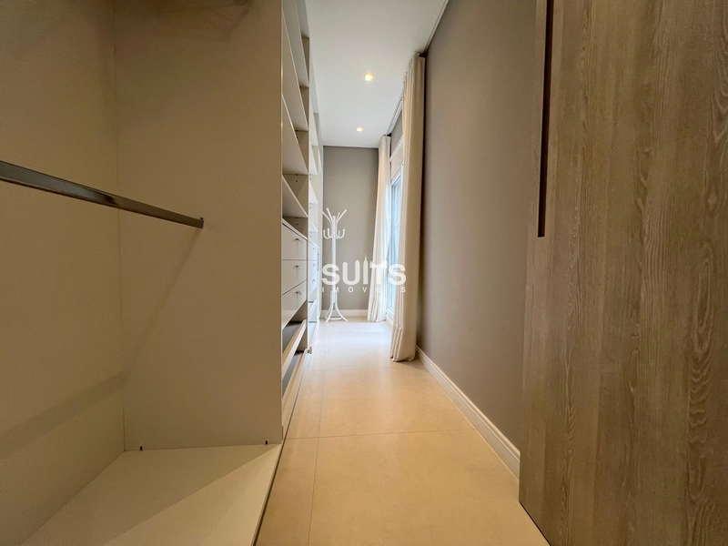 Excelente sobrado beira lago no Condomínio Enseada: 22ª foto da galeria de imagens do imóvel