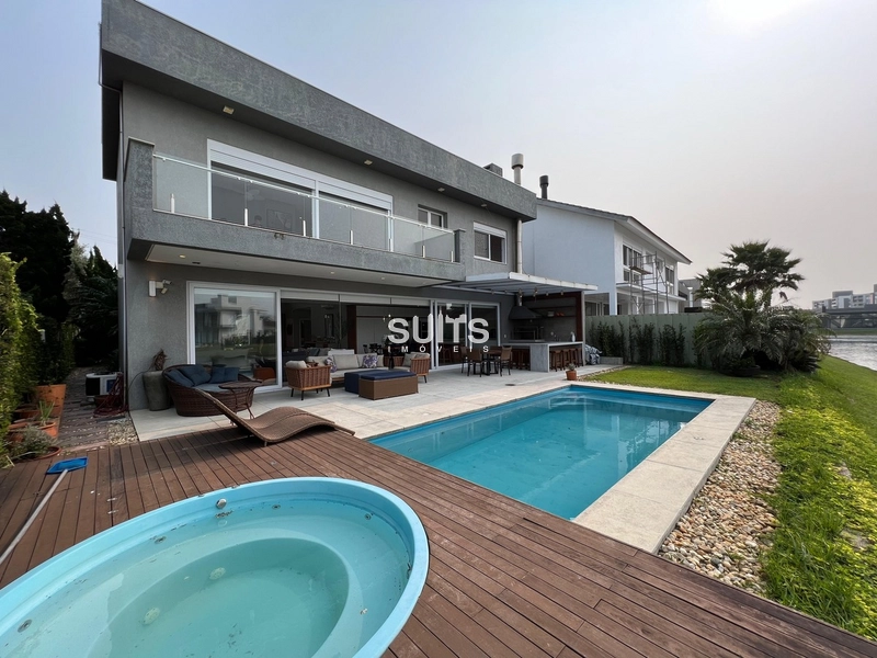 Excelente sobrado beira lago no Condomínio Enseada: 34ª foto da galeria de imagens do imóvel