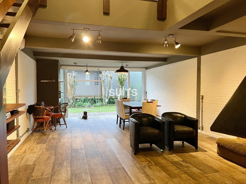 Excelente sobrado próximo ao mar: 8ª foto da galeria de imagens do imóvel