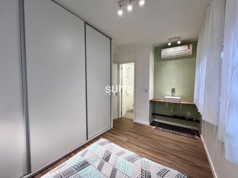 Excelente sobrado próximo ao mar: 11ª foto da galeria de imagens do imóvel