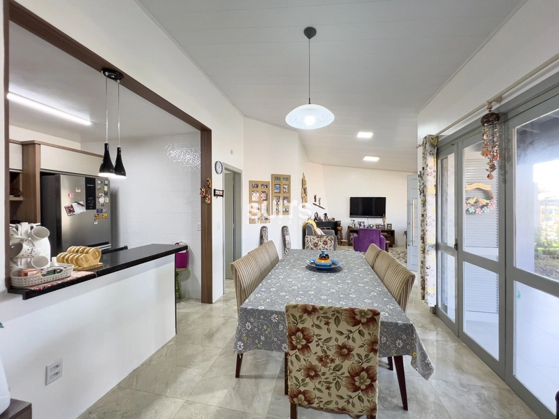 Casa com amplo pátio na praia do Arpoador: 19ª foto da galeria de imagens do imóvel