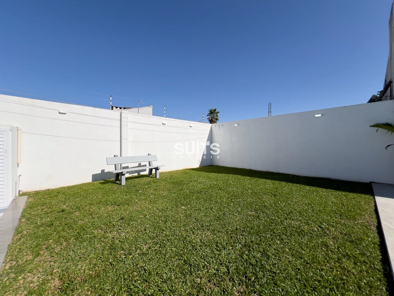 Casa com amplo pátio na praia do Arpoador: 30ª foto da galeria de imagens do imóvel