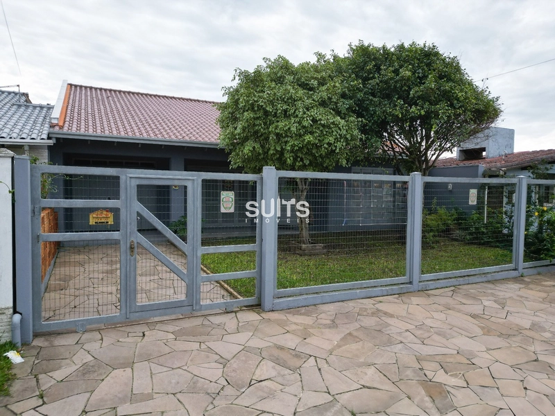 Casa com amplo pátio na praia do Arpoador: 2ª foto da galeria de imagens do imóvel