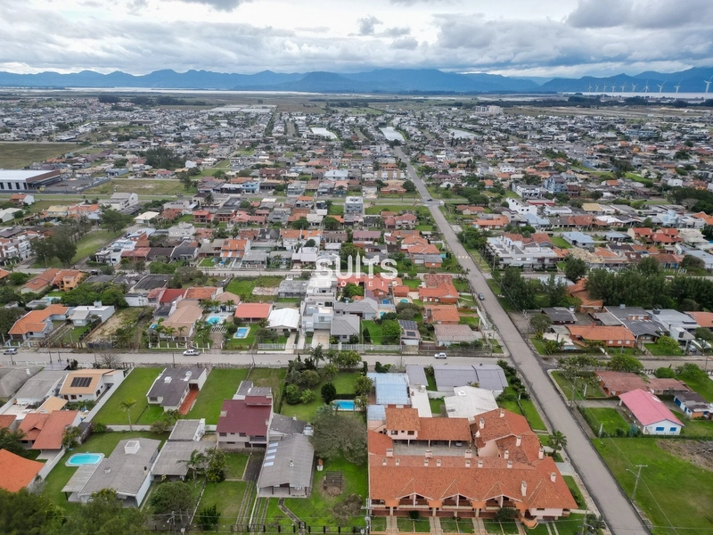 Casa térrea em 3 terrenos, à venda no centro de Xangri-lá!: 6ª foto da galeria de imagens do imóvel