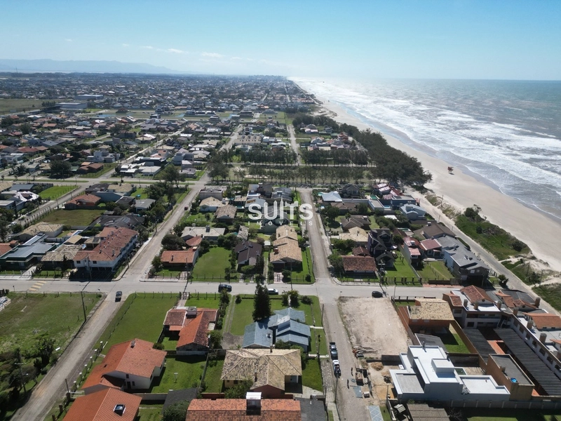 Casa térrea em 2 terrenos, à venda no centro de Xangri-lá!: 6ª foto da galeria de imagens do imóvel