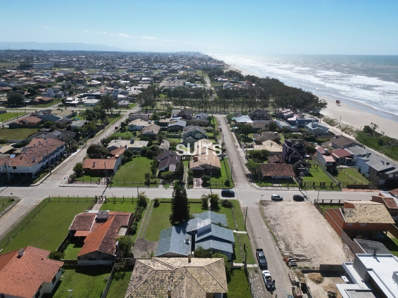 Casa térrea em 2 terrenos, à venda no centro de Xangri-lá!: 8ª foto da galeria de imagens do imóvel