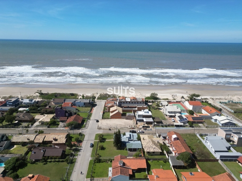 Casa térrea em 2 terrenos, à venda no centro de Xangri-lá!: 3ª foto da galeria de imagens do imóvel