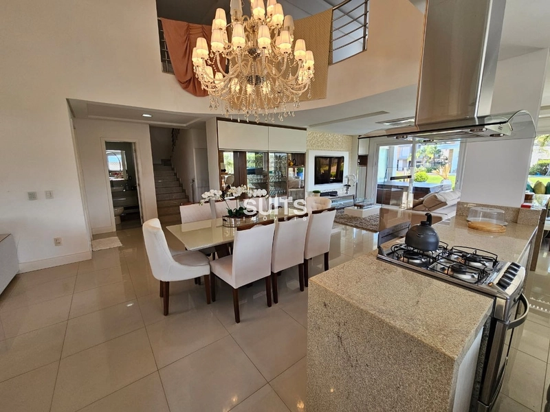 Sobrado de esquina Beira Lago no cond. Enseada: 28ª foto da galeria de imagens do imóvel